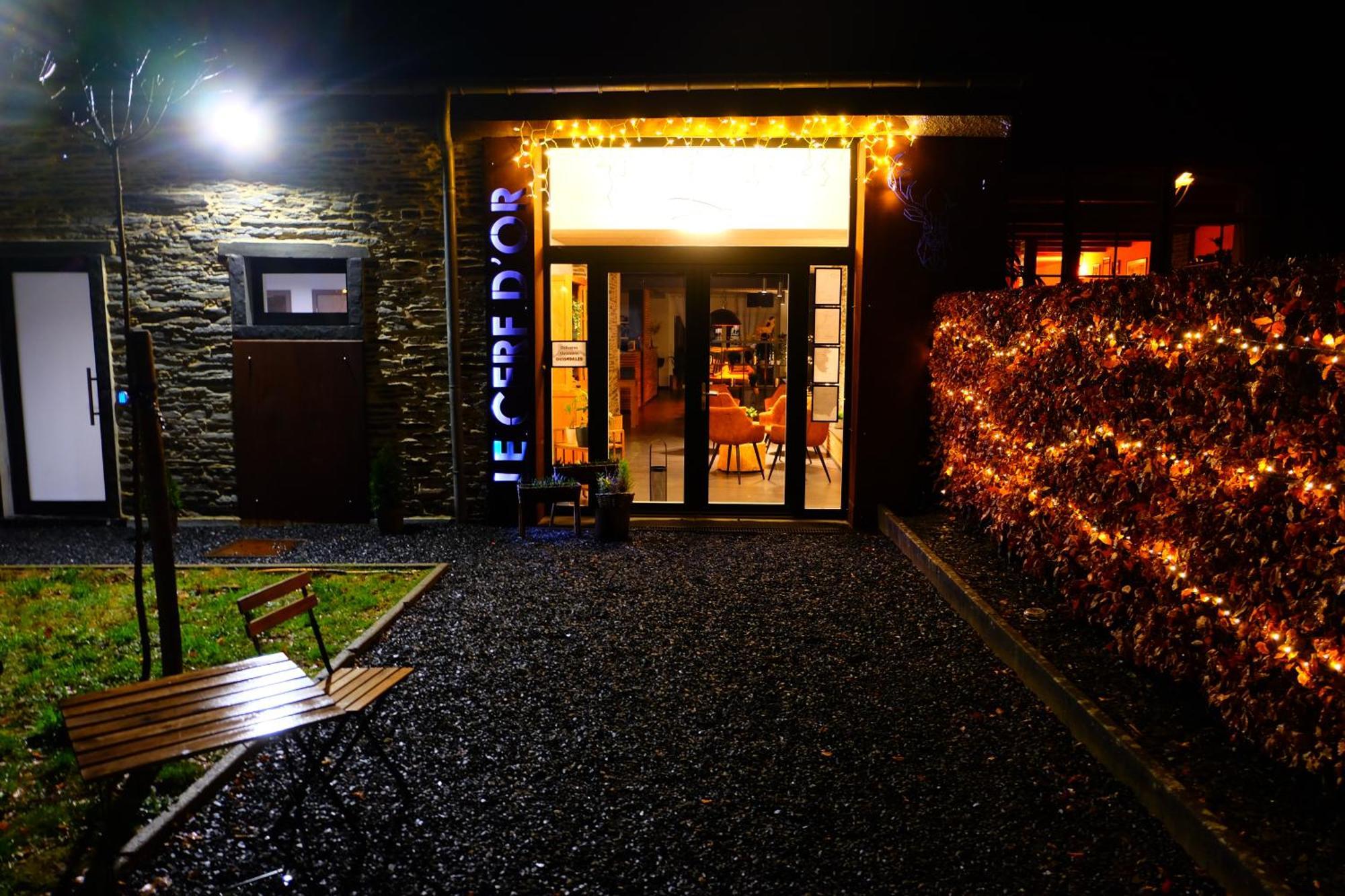 Hotel Le Cerf D'Or Herbeumont Esterno foto
